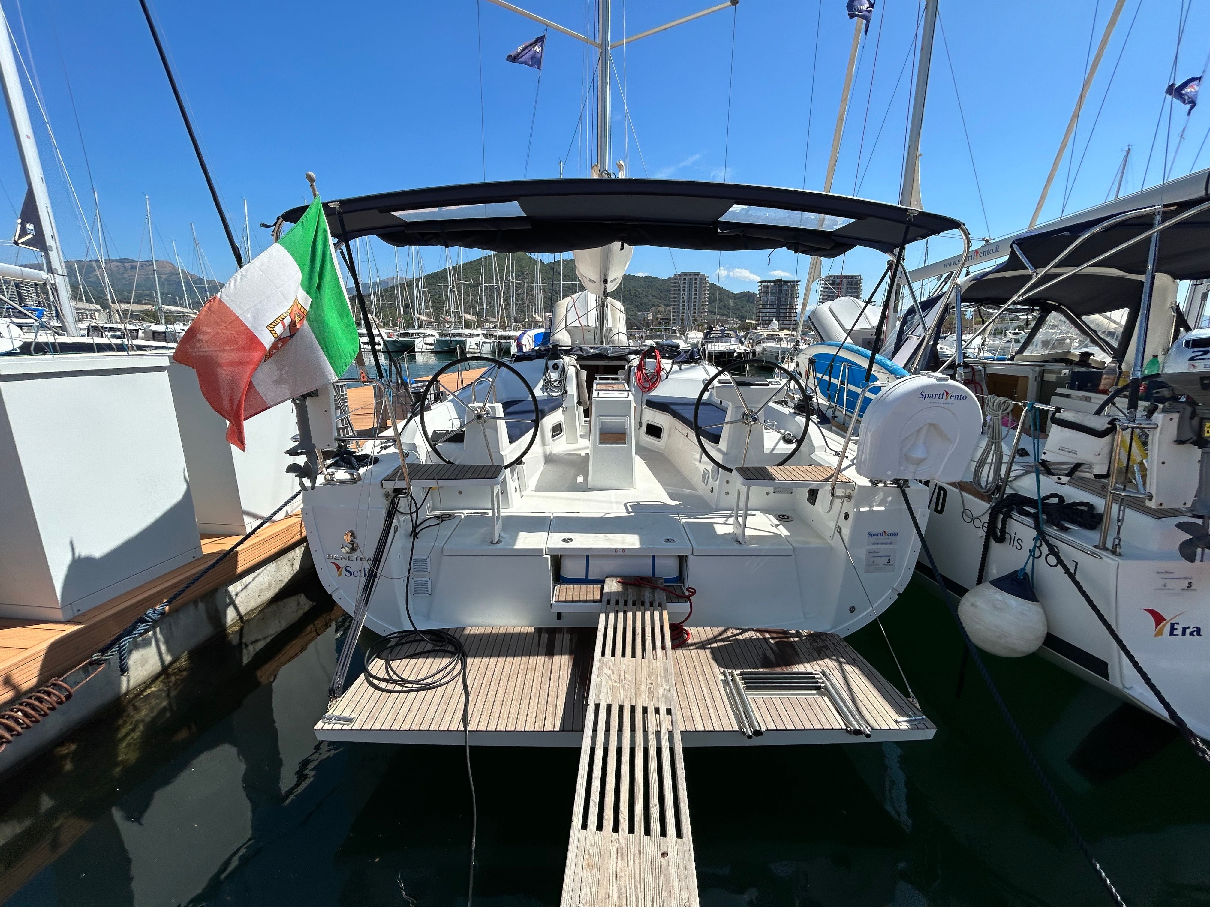 Beneteau Oceanis 37.1 | Scilla