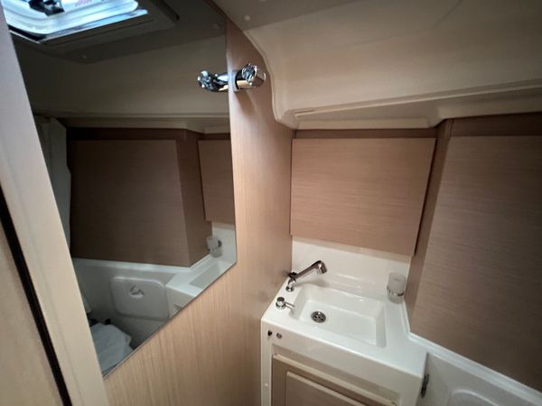 Beneteau Oceanis 37.1 | Scilla