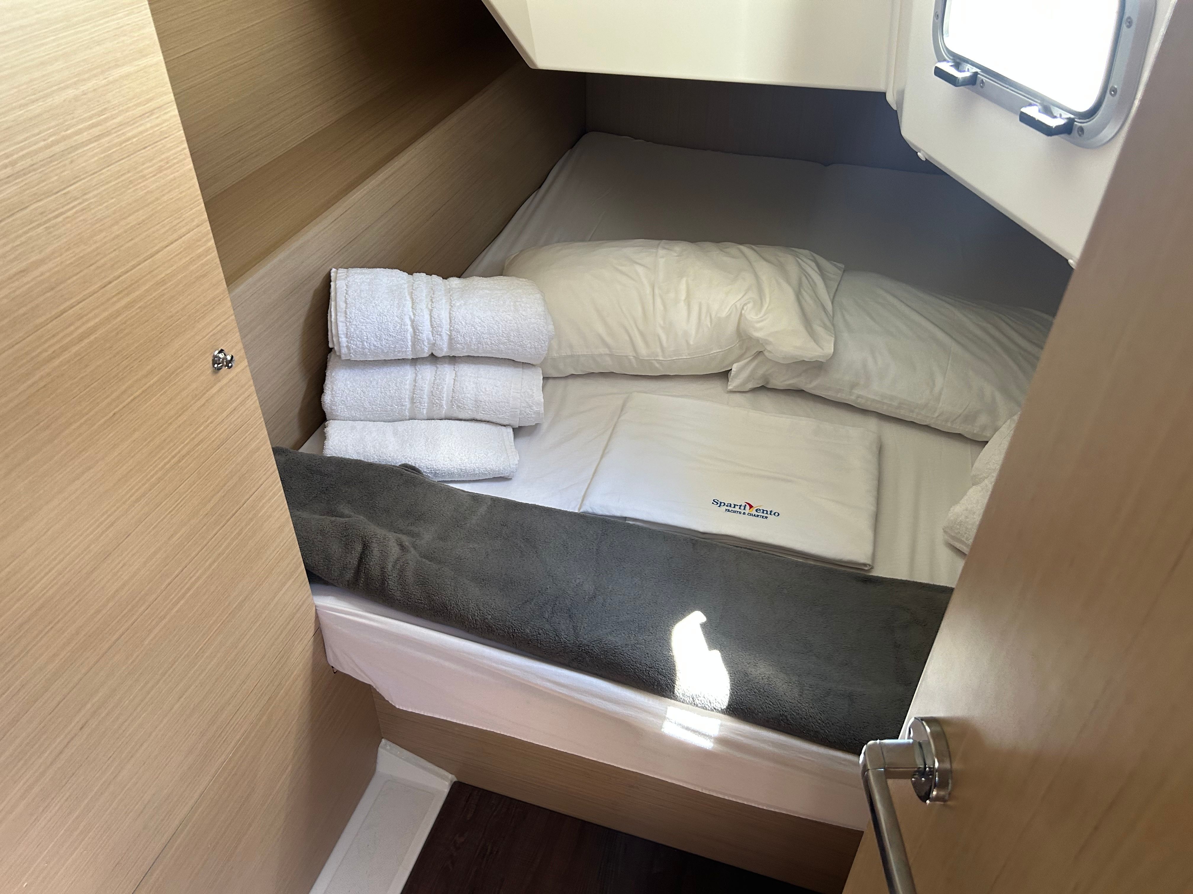 Beneteau Oceanis 37.1 | Scilla