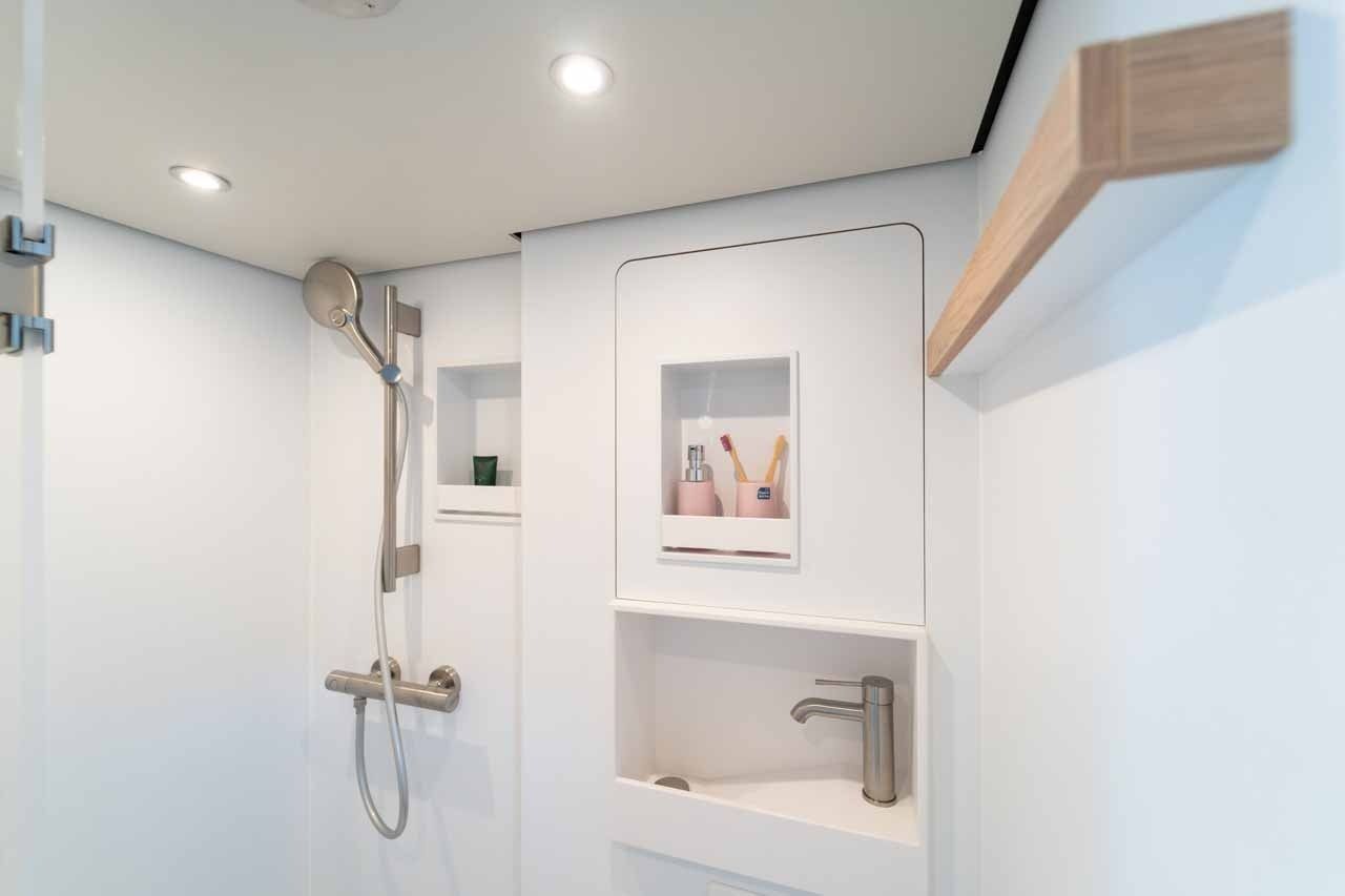 Vaan R4 Electric | Silence