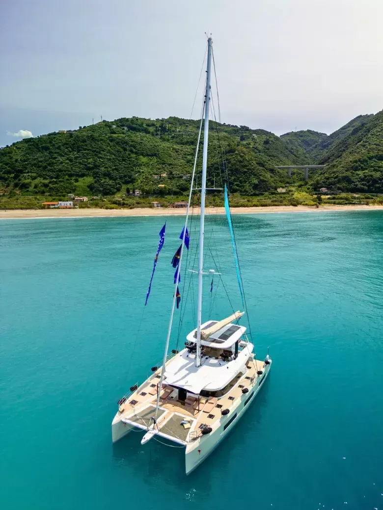 Lagoon Sixty 5 | Gloria