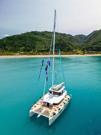 Lagoon Sixty 5 | Gloria