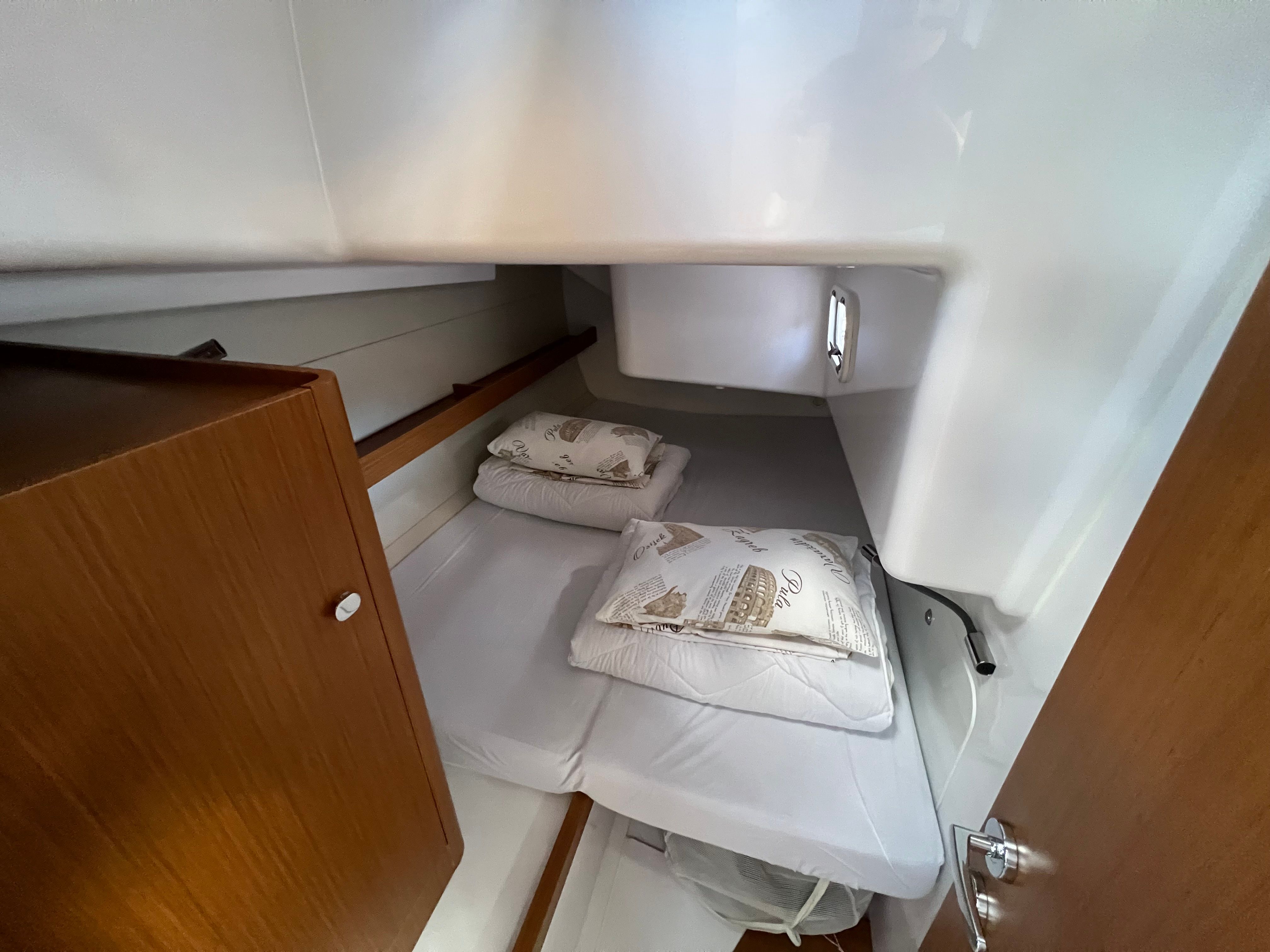 Beneteau First 36 | February