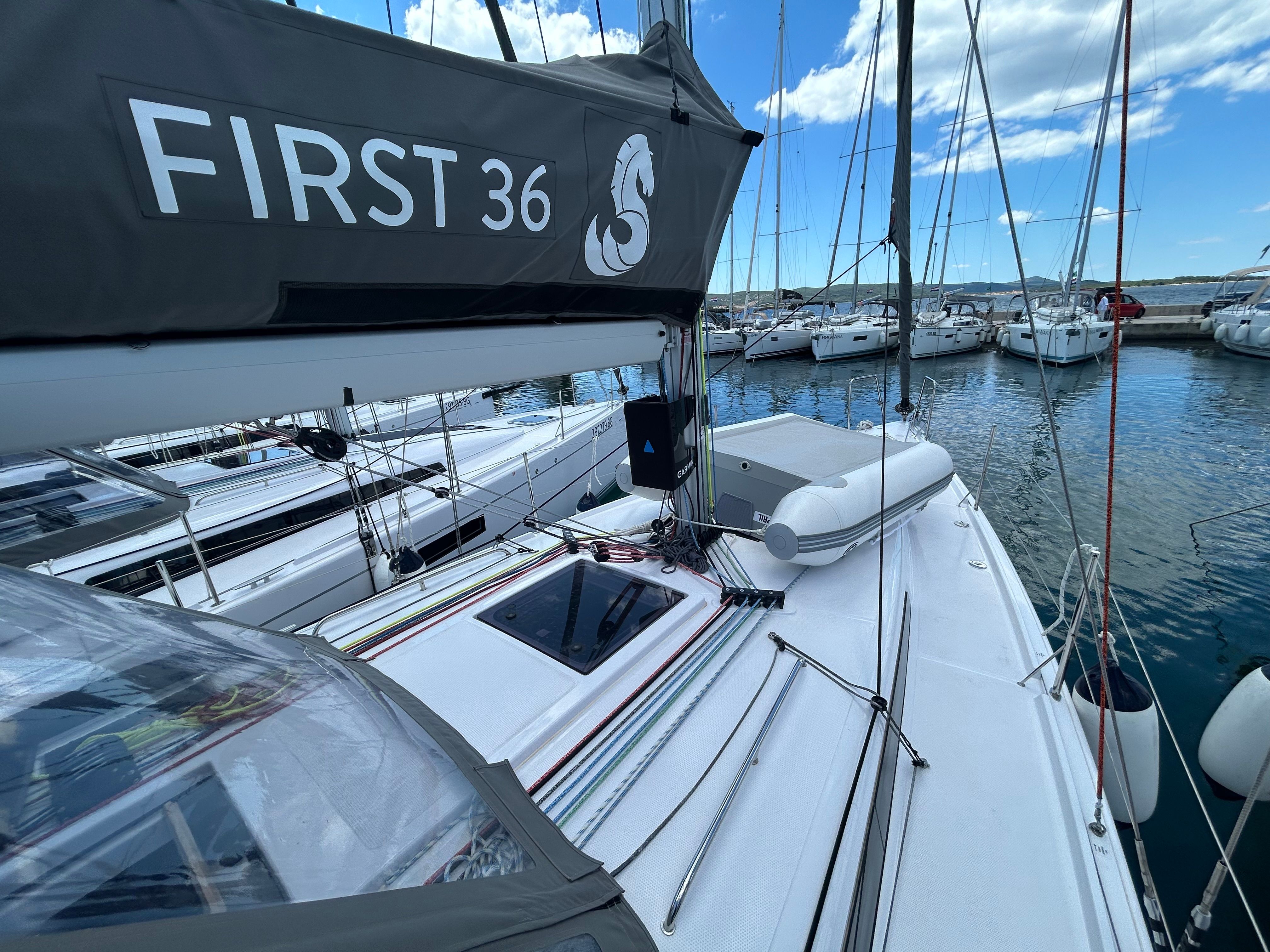 Beneteau First 36 | March
