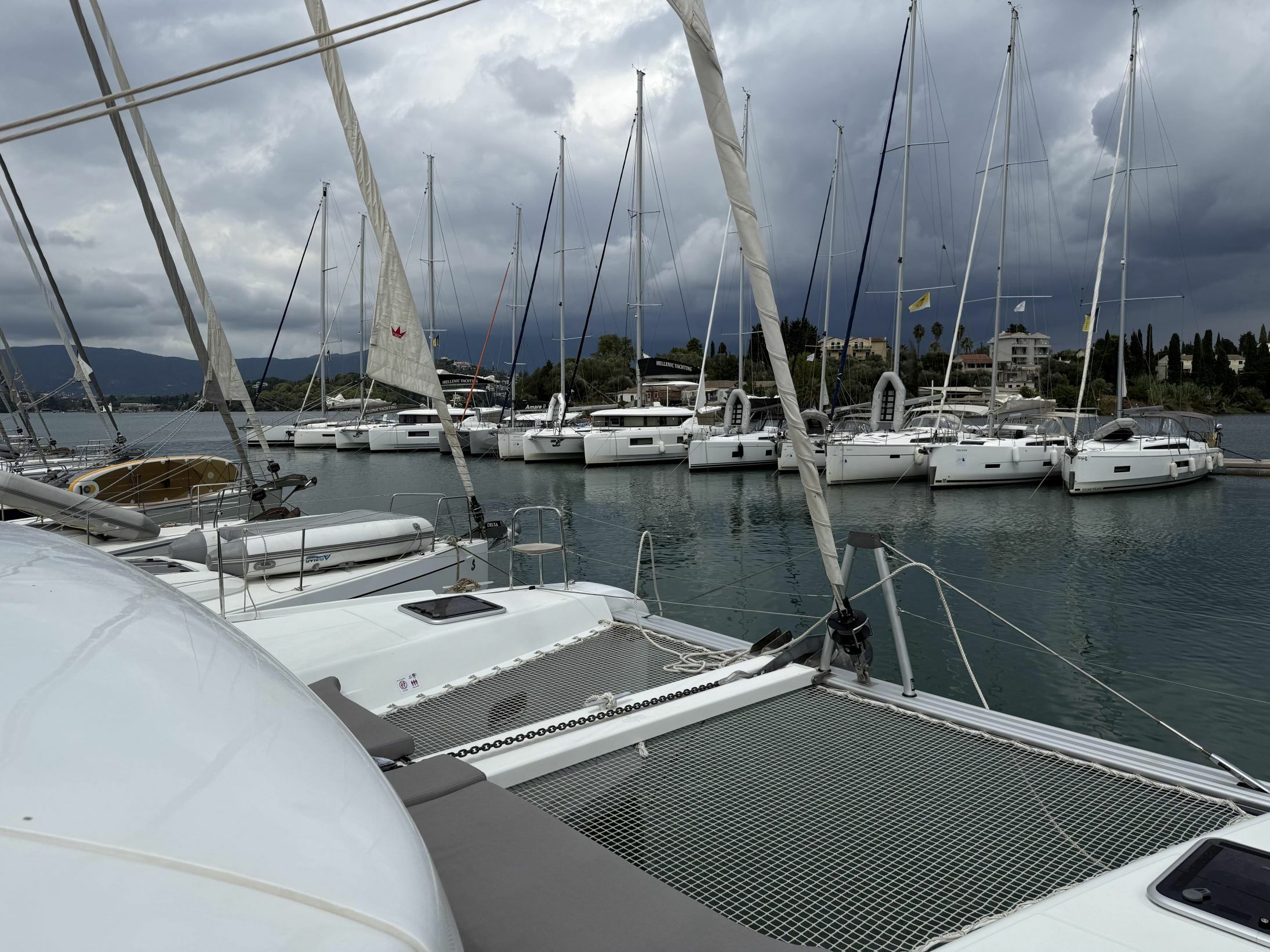 Lagoon 42 | Persefoni