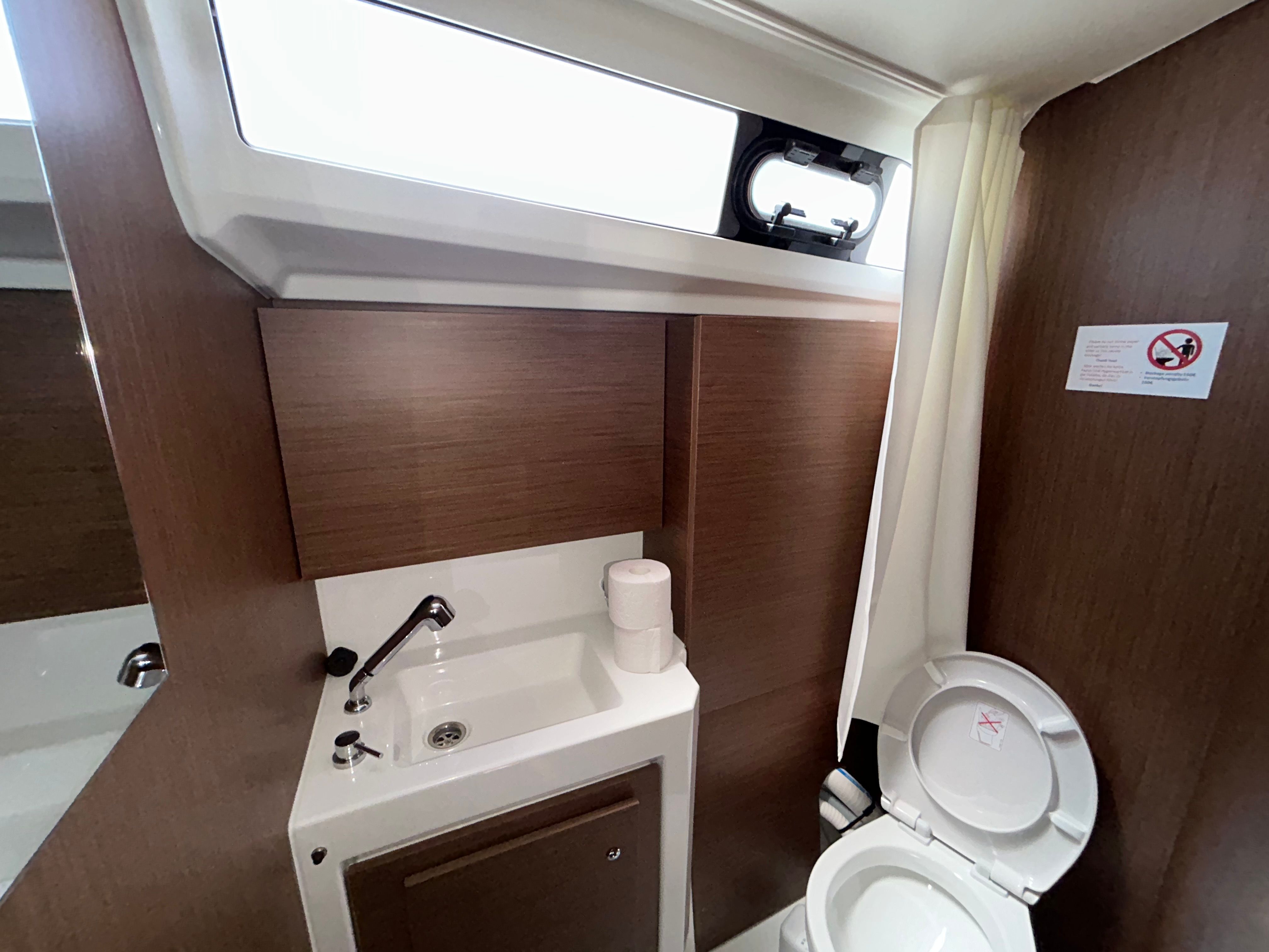 Beneteau Oceanis 37.1 | Katja