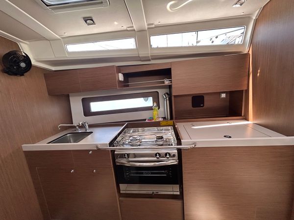 Beneteau Oceanis 37.1 | Katja