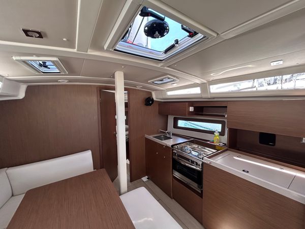 Beneteau Oceanis 37.1 | Katja