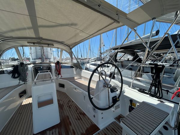 Beneteau Oceanis 37.1 | Katja