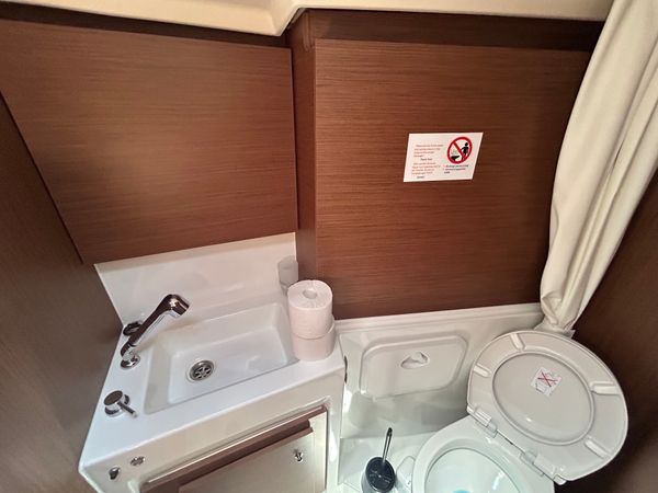 Beneteau Oceanis 37.1 | Katja