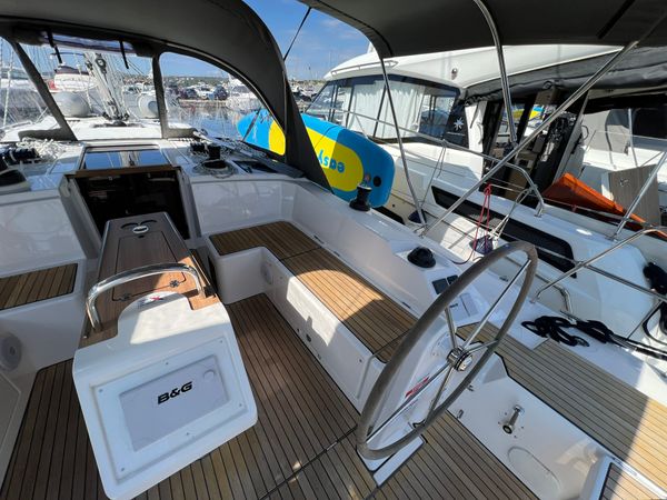Bavaria C42 | Onyx