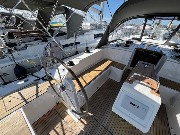 Bavaria C42 | Onyx