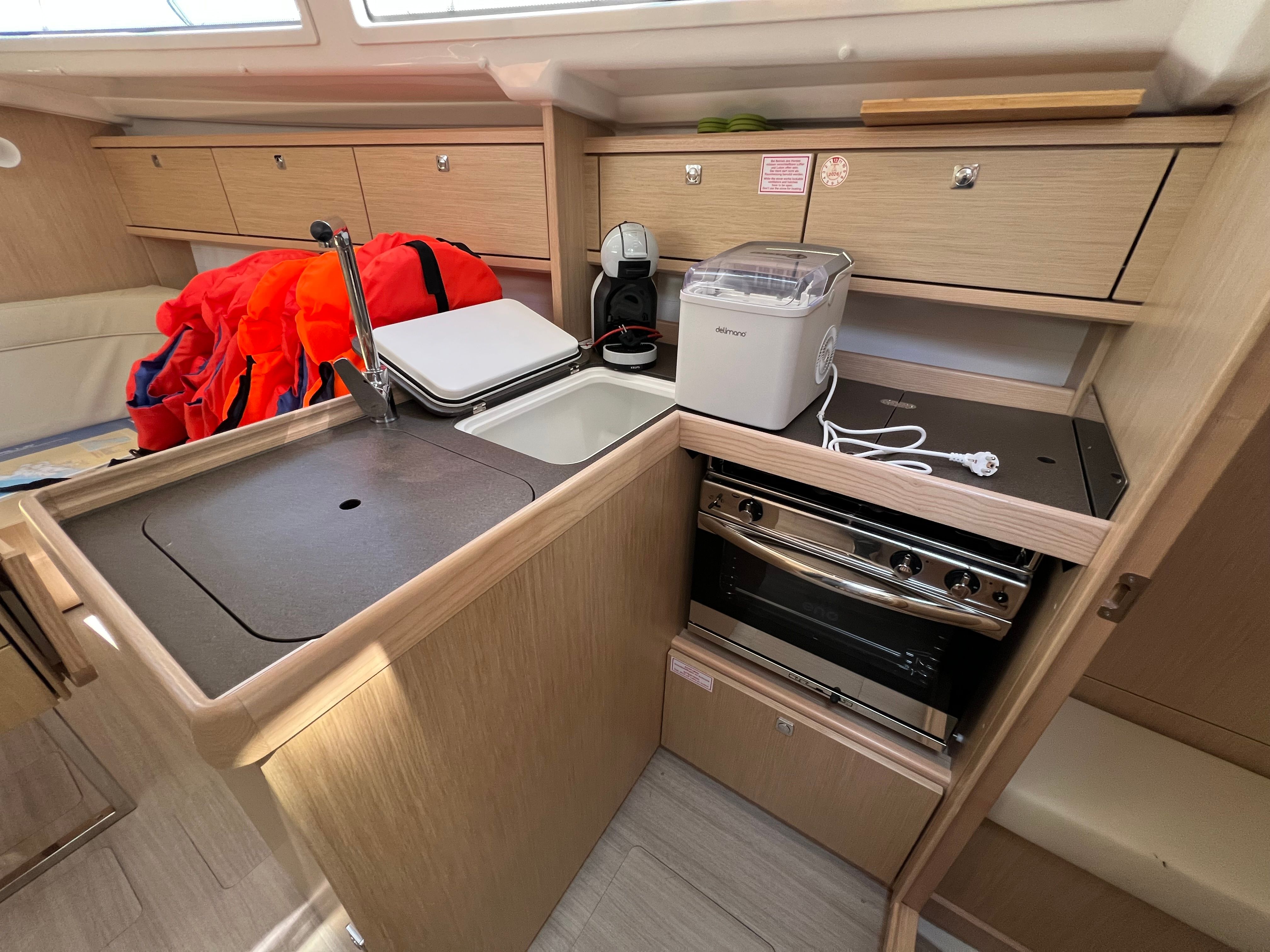 Bavaria Cruiser 34 | Ella