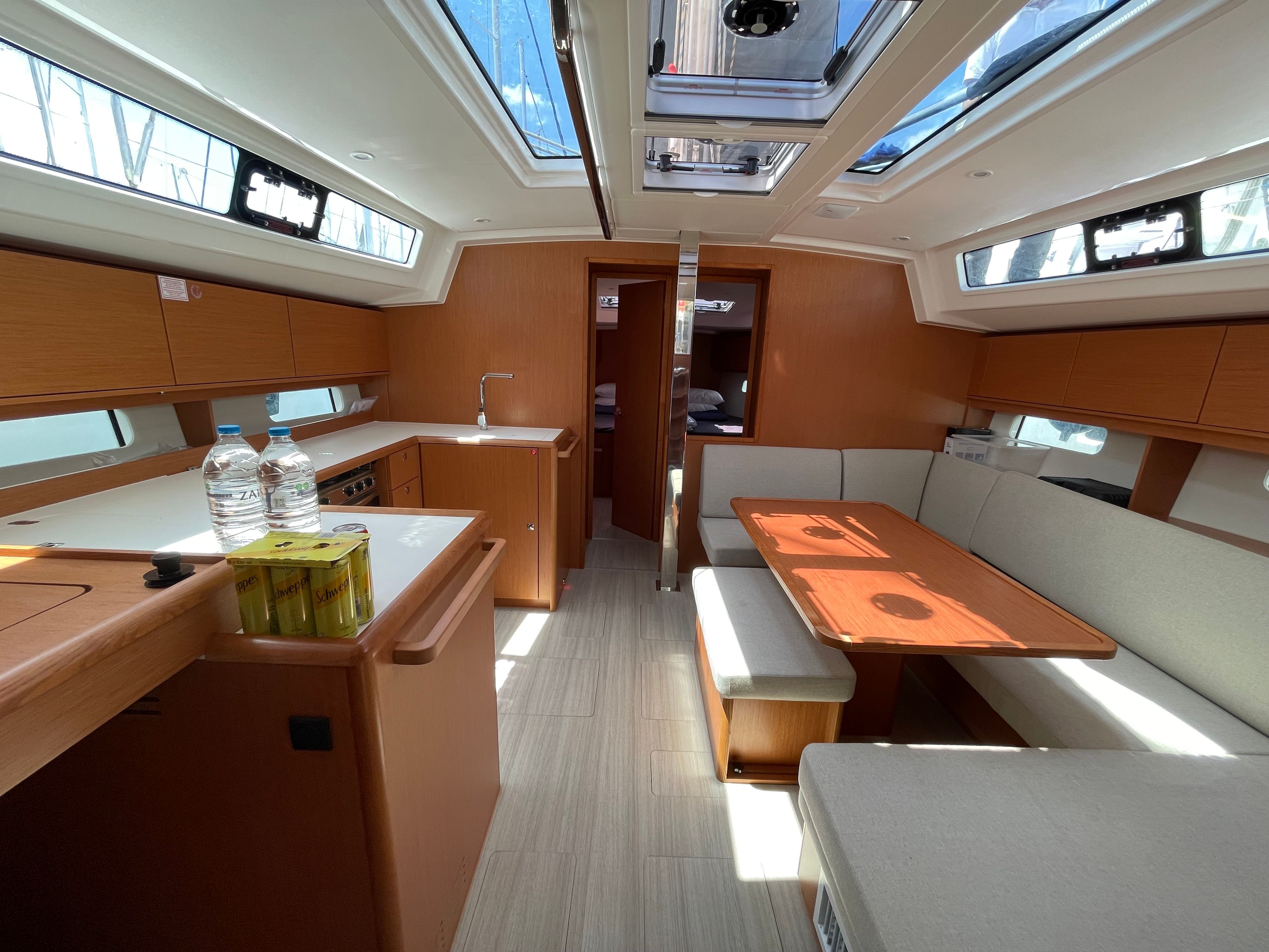 Bavaria C46 | Dimokritos