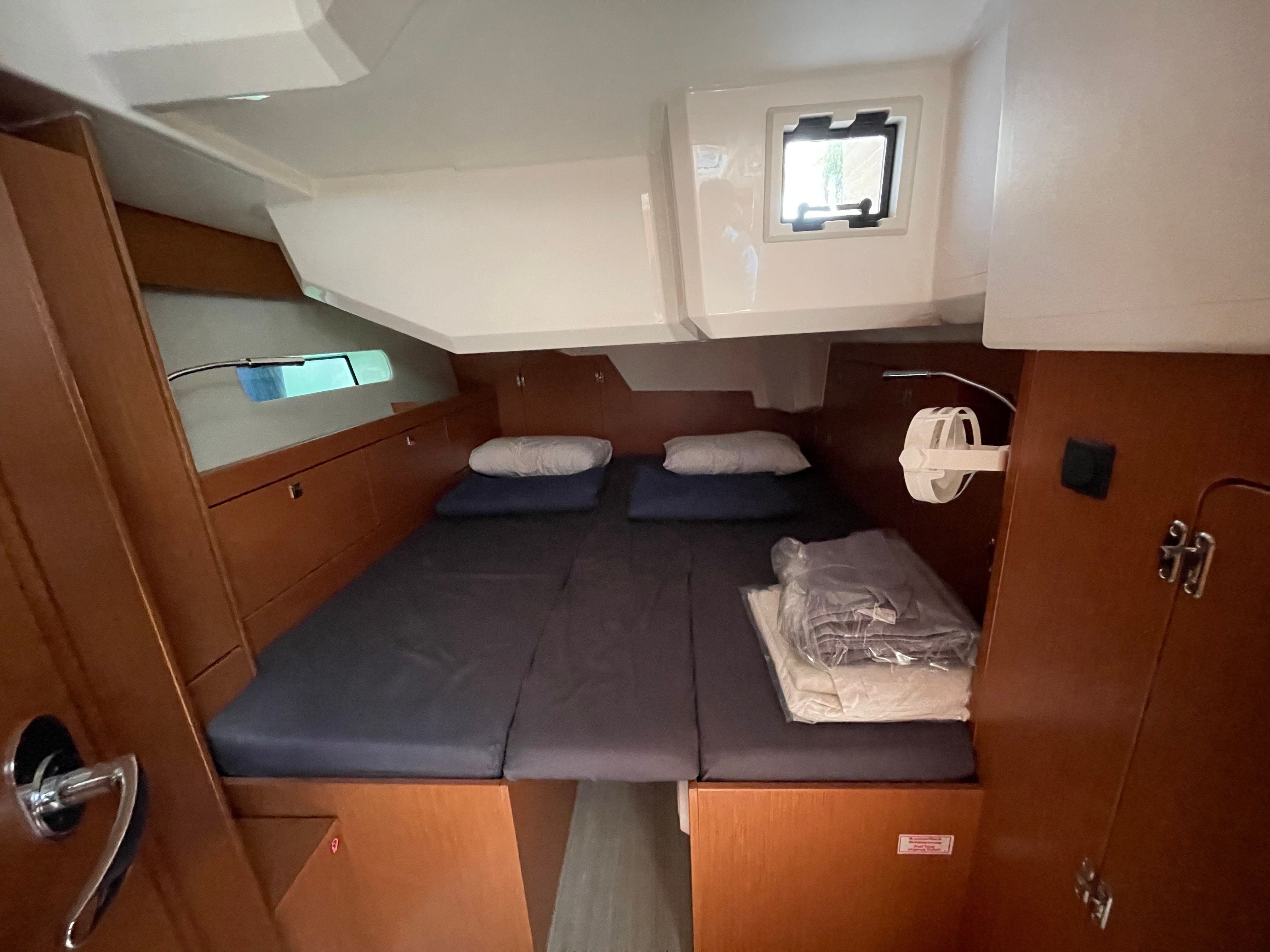 Bavaria C46 | Dimokritos