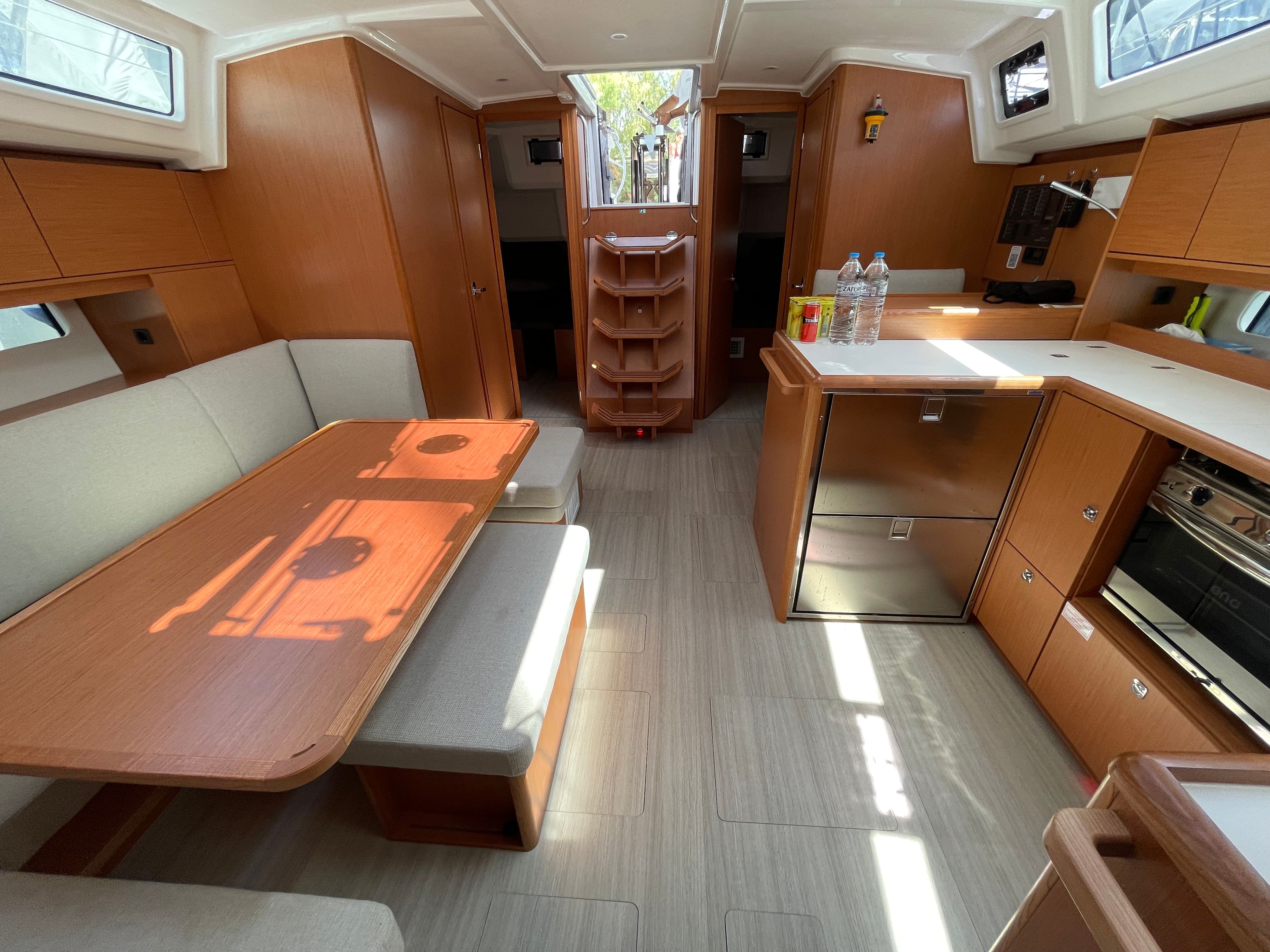 Bavaria C46 | Dimokritos
