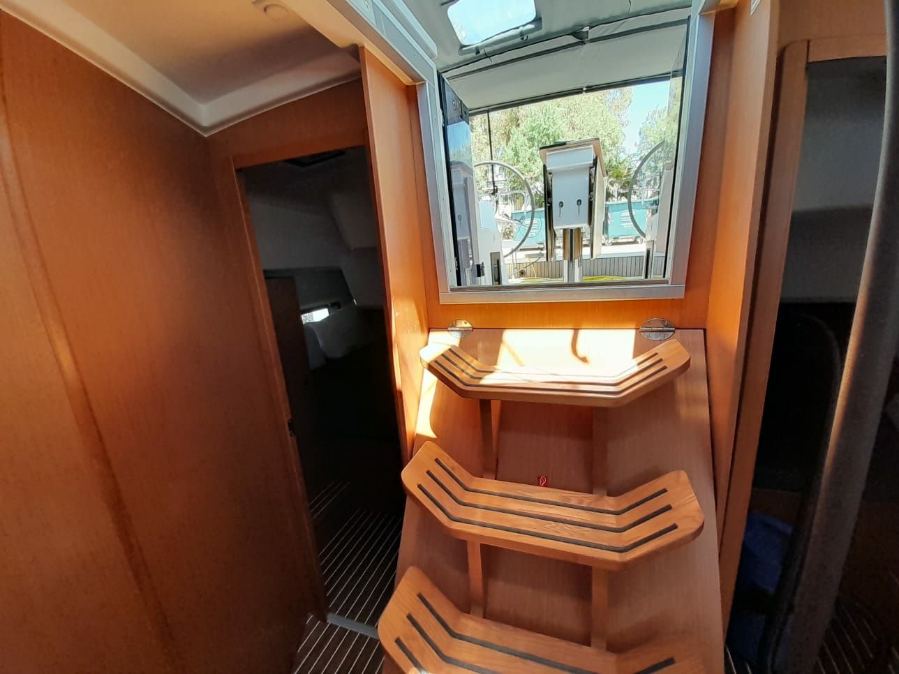 Bavaria C42 | Athos