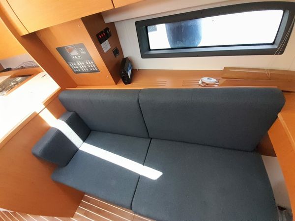Bavaria C42 | Athos
