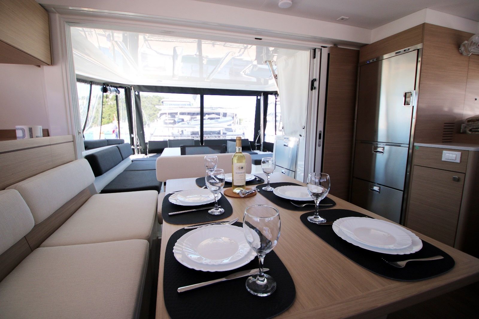 Lagoon 43 | Solution