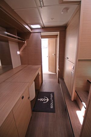 Lagoon 43 | Solution