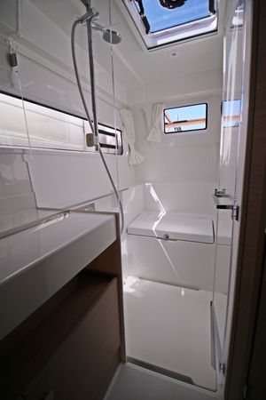 Lagoon 43 | Solution