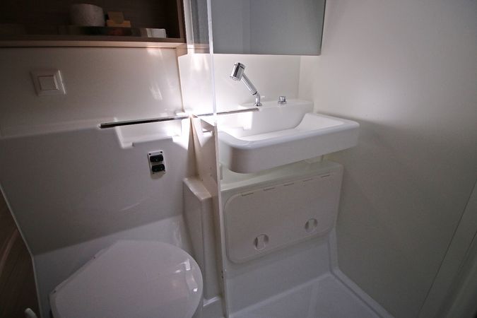 Lagoon 43 | Solution