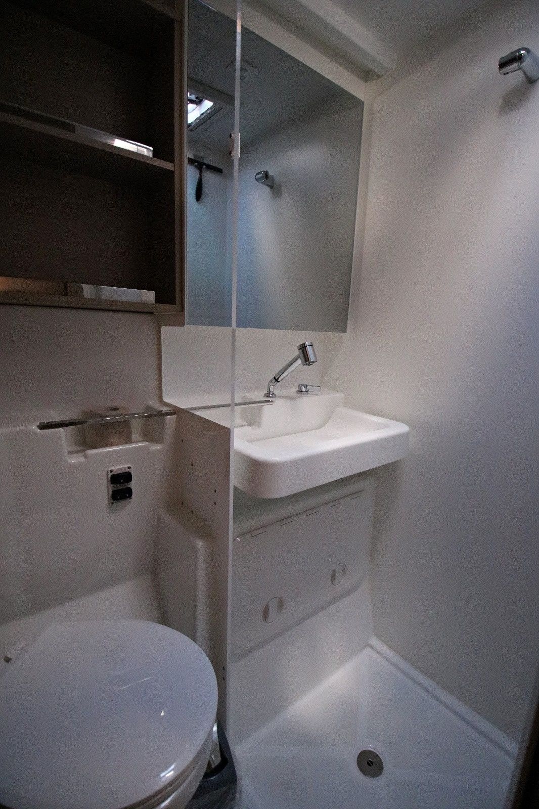 Lagoon 43 | Solution