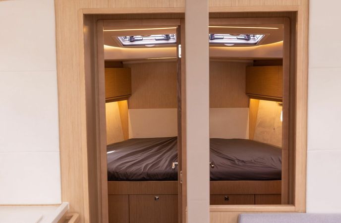 Bavaria C46 | Mercedes