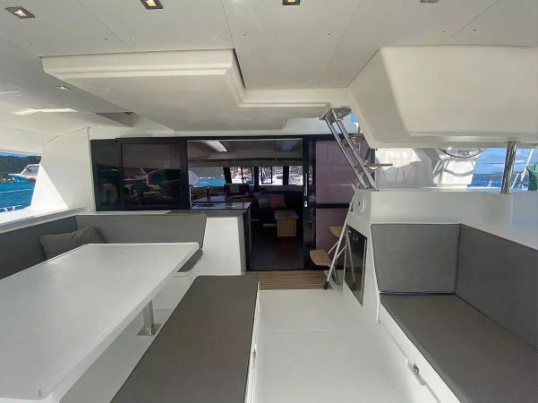 Fountaine Pajot Saba 50 | Canis Majoris