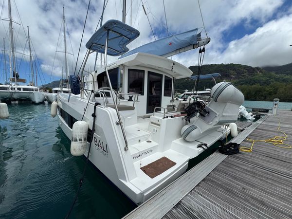 Bali Catsmart | Puss in Boots