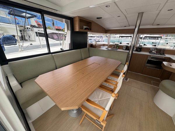 Bali Catsmart | Puss in Boots