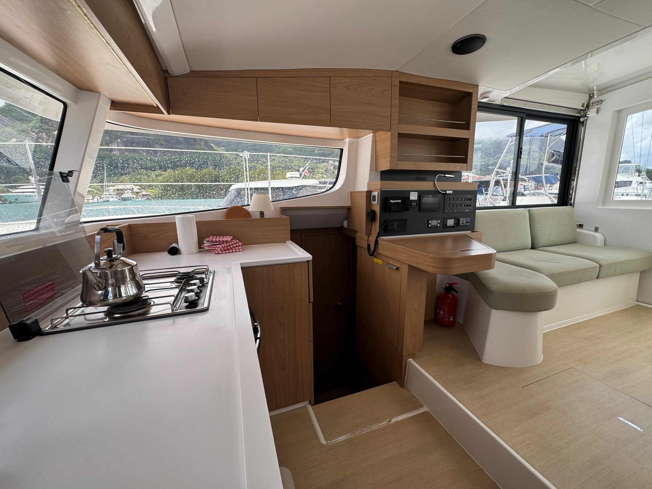 Bali Catsmart | Puss in Boots