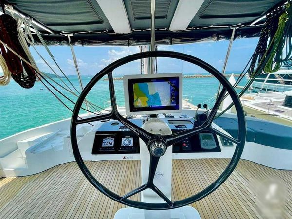 Lagoon 52 F | Sealion