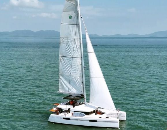 Lagoon 52 F | Sealion
