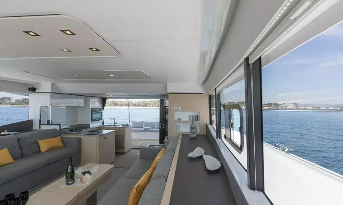 Fountaine Pajot MY6 | Mona Lisa