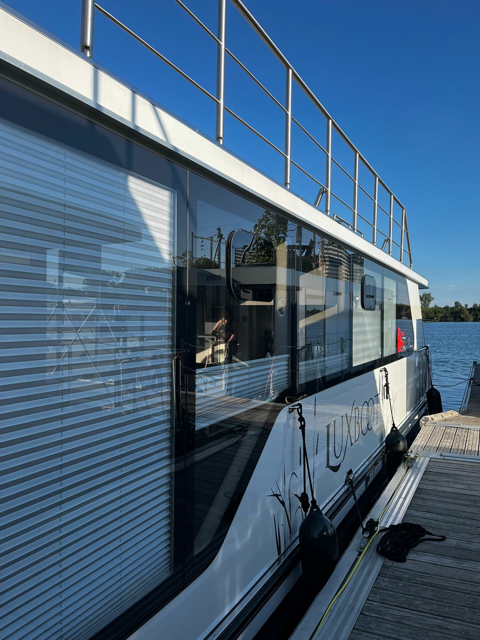 Houseboat Luxboot | Luxboot 2