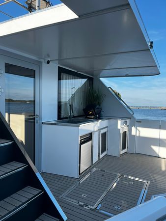 Houseboat Luxboot | Luxboot 2