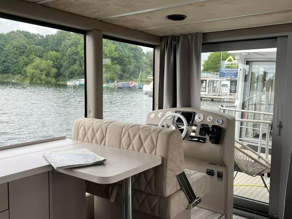 Houseboat Luxboot | Luxboot 2