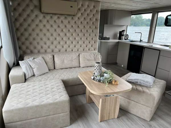 Houseboat Luxboot | Luxboot 2