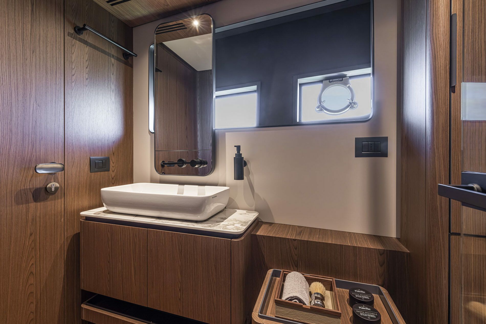 Ferretti 580 | Daeni