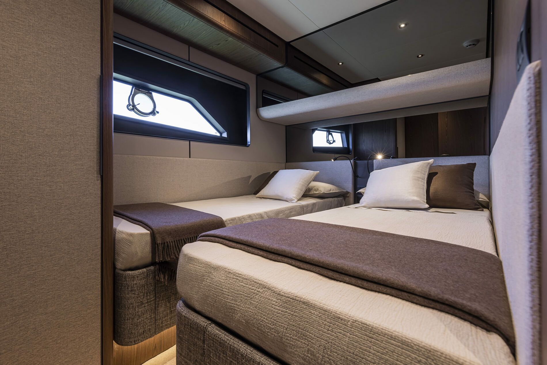 Ferretti 580 | Daeni