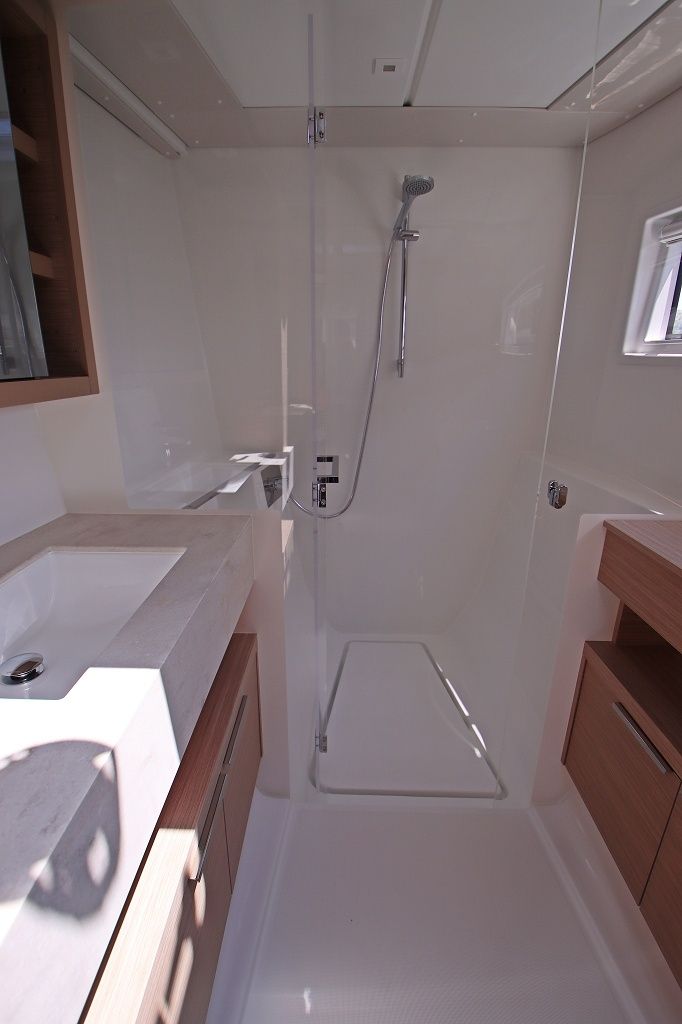 Lagoon 46 | Chill Out