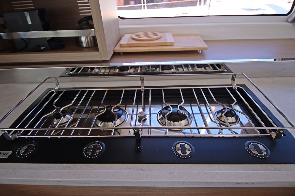 Lagoon 46 | Chill Out