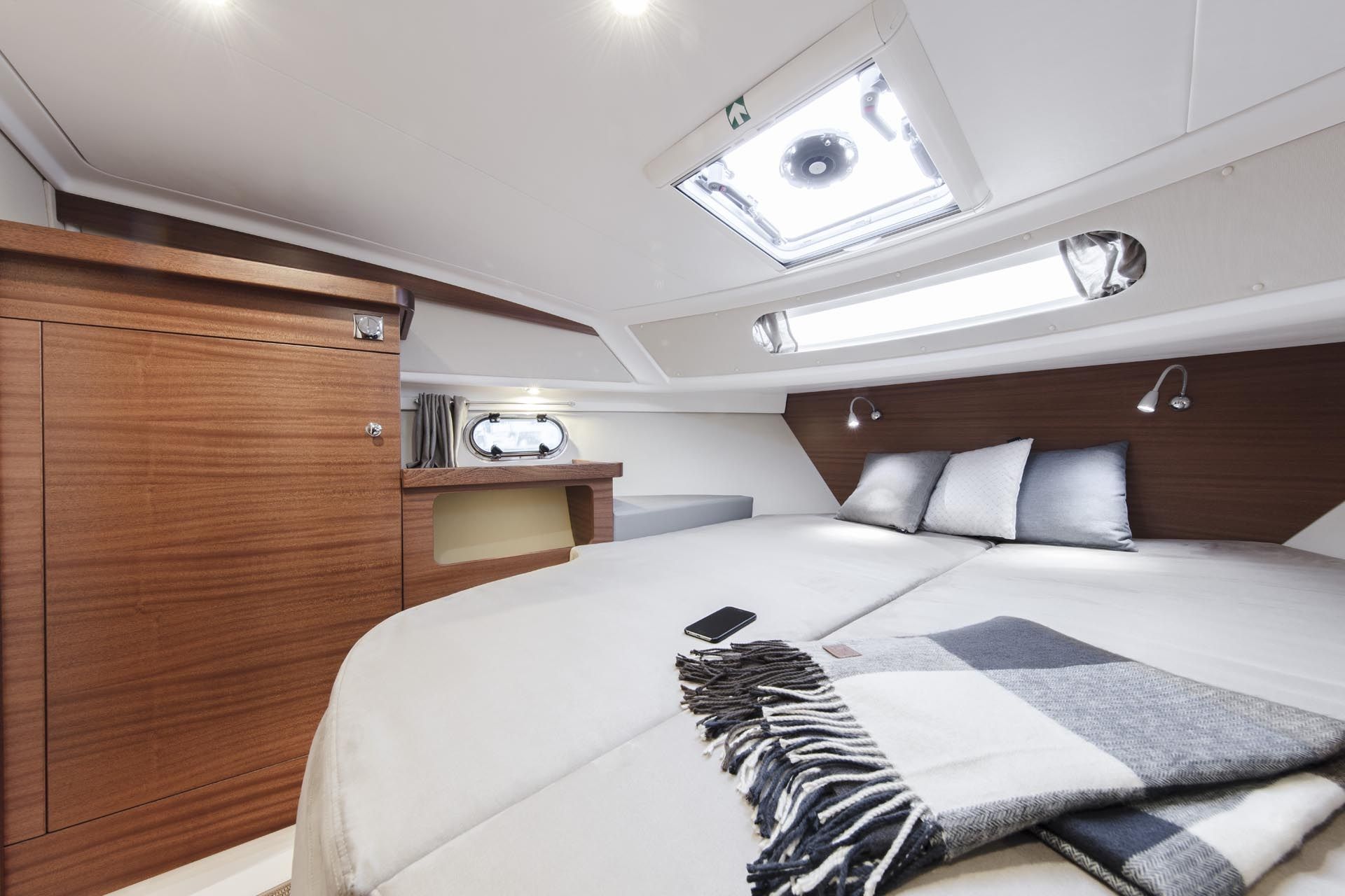 Nimbus 365 Coupé | Forlux