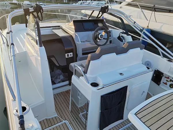 Jeanneau Cap Camarat 755 | Silas