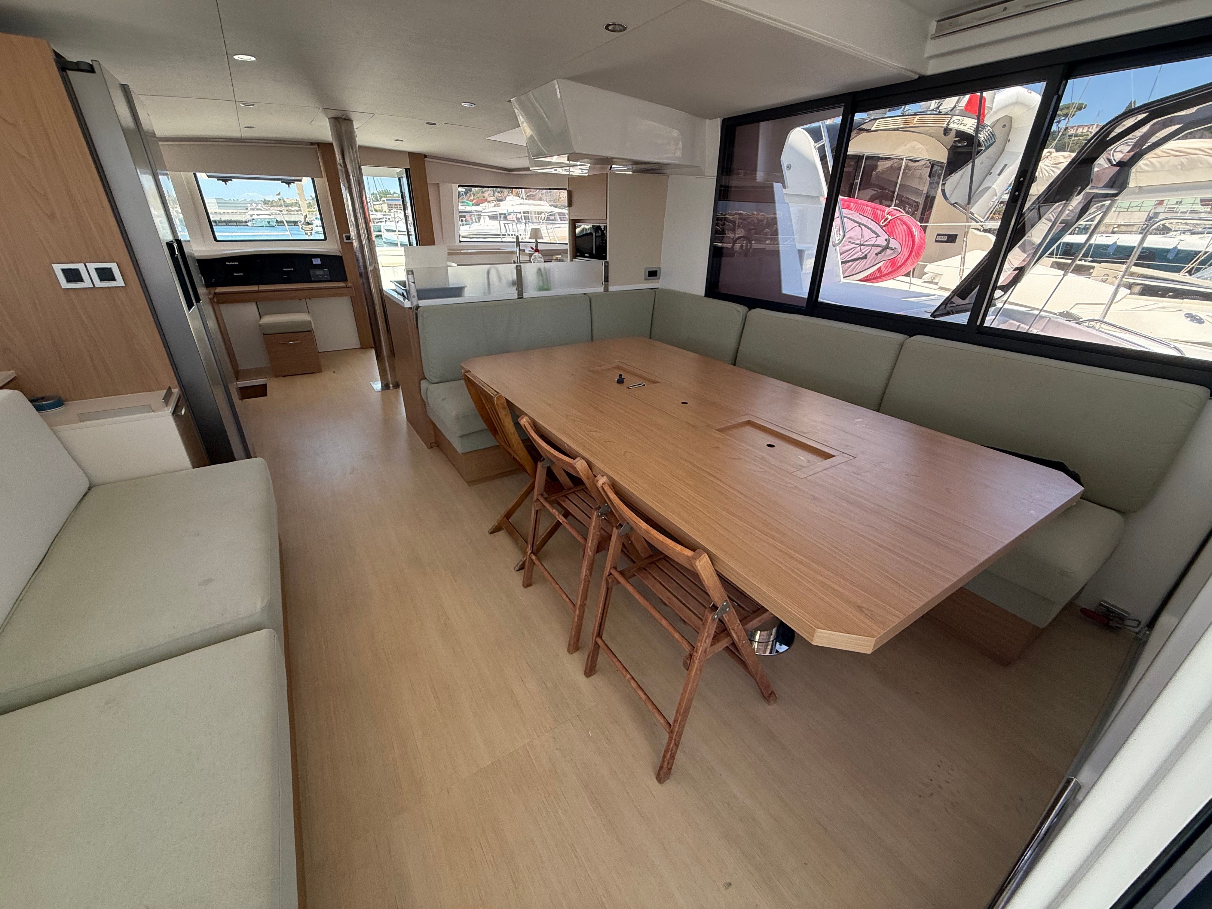 Bali 4.8 | Alacritas