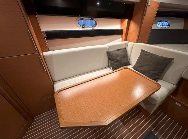 Bavaria Sport 330 | Sunset