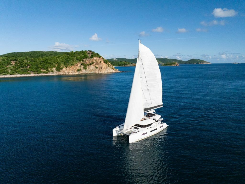 Lagoon 51 | Slinky Malinki