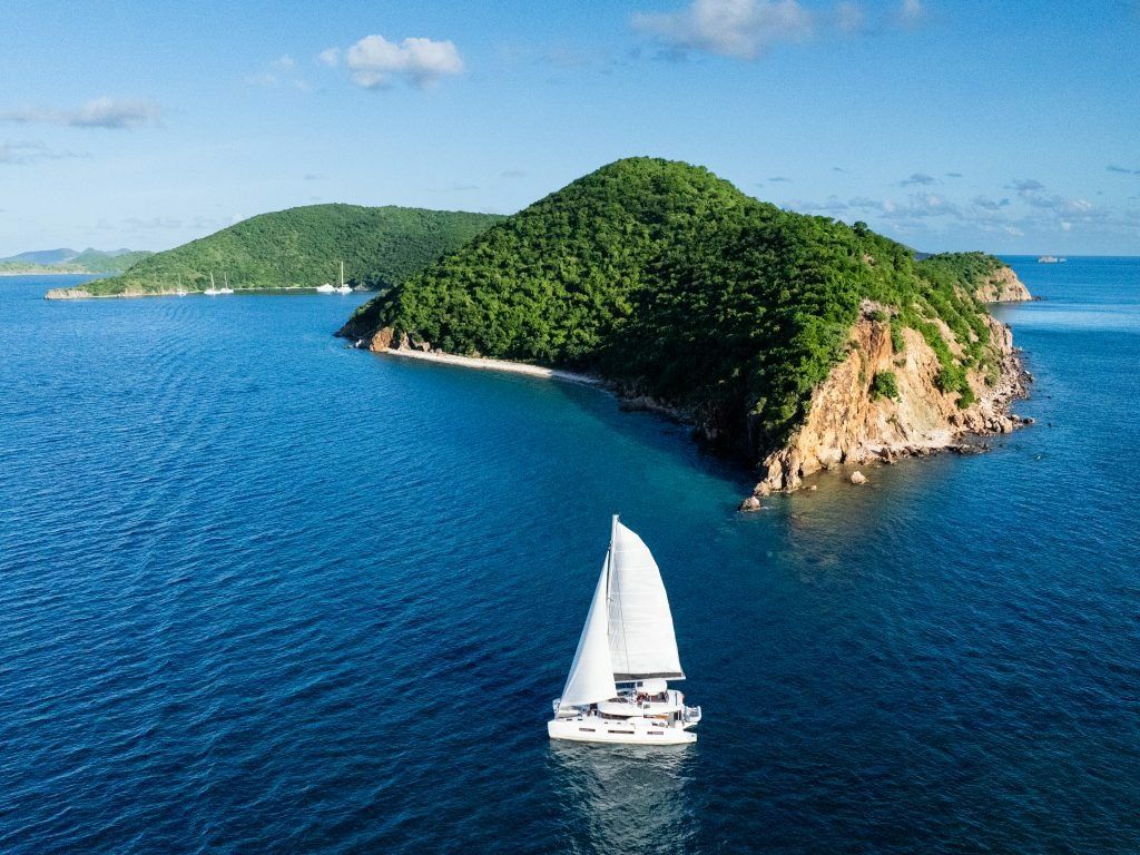 Lagoon 51 | Slinky Malinki