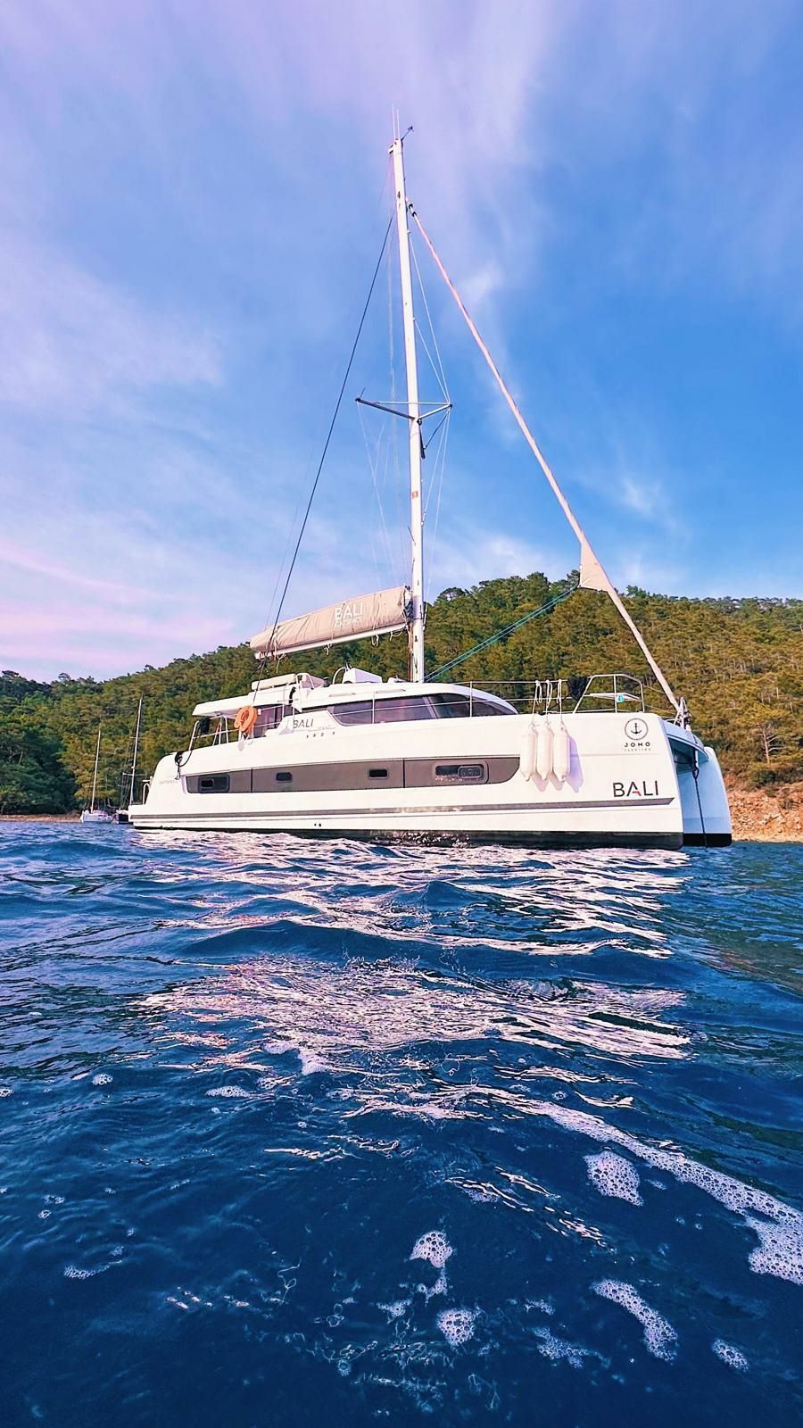 Bali Catspace | Jomo